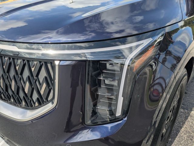 New 2027 Kia Carnival FWD image 10