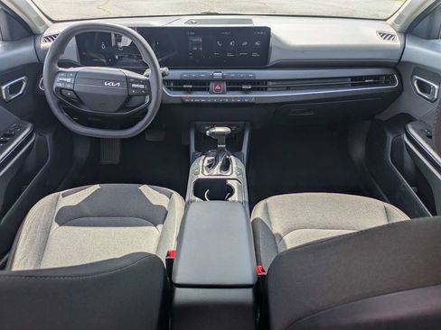 Used 2025 Kia K4 FWD image 15