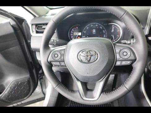 Used 2025 Toyota RAV4 XLE w/ Convenience Package image 24