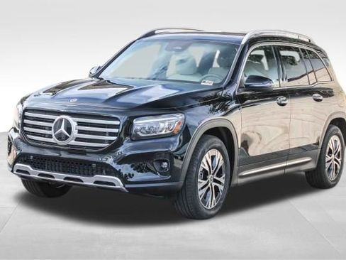 New 2026 Mercedes-Benz GLB 250 4MATIC image 3