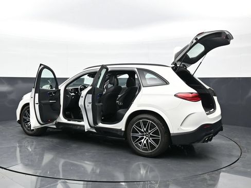 Used 2025 Mercedes-Benz GLC 43 AMG 4MATIC image 37