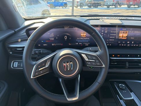 Used 2025 Buick Enclave Preferred image 9