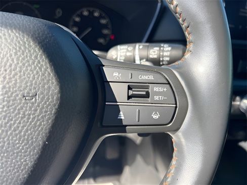 Used 2025 Honda CR-V Sport-L image 10
