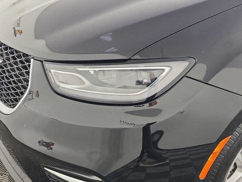 Used 2024 Chrysler Pacifica Touring-L FWD image 47