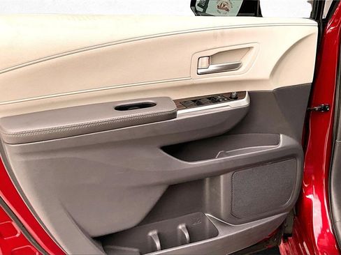 Certified 2024 Toyota Sienna XLE image 20