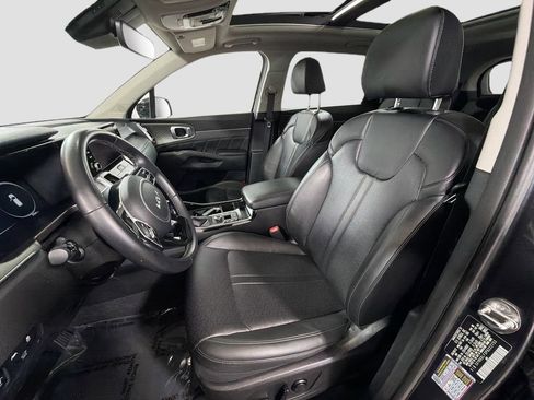 Used 2023 Kia Sorento SX AWD/4WD image 22