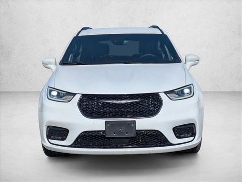 Used 2022 Chrysler Pacifica Touring-L w/ S Appearance Package image 2