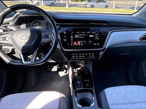 Used 2023 Chevrolet Bolt EUV Premier FWD image 15
