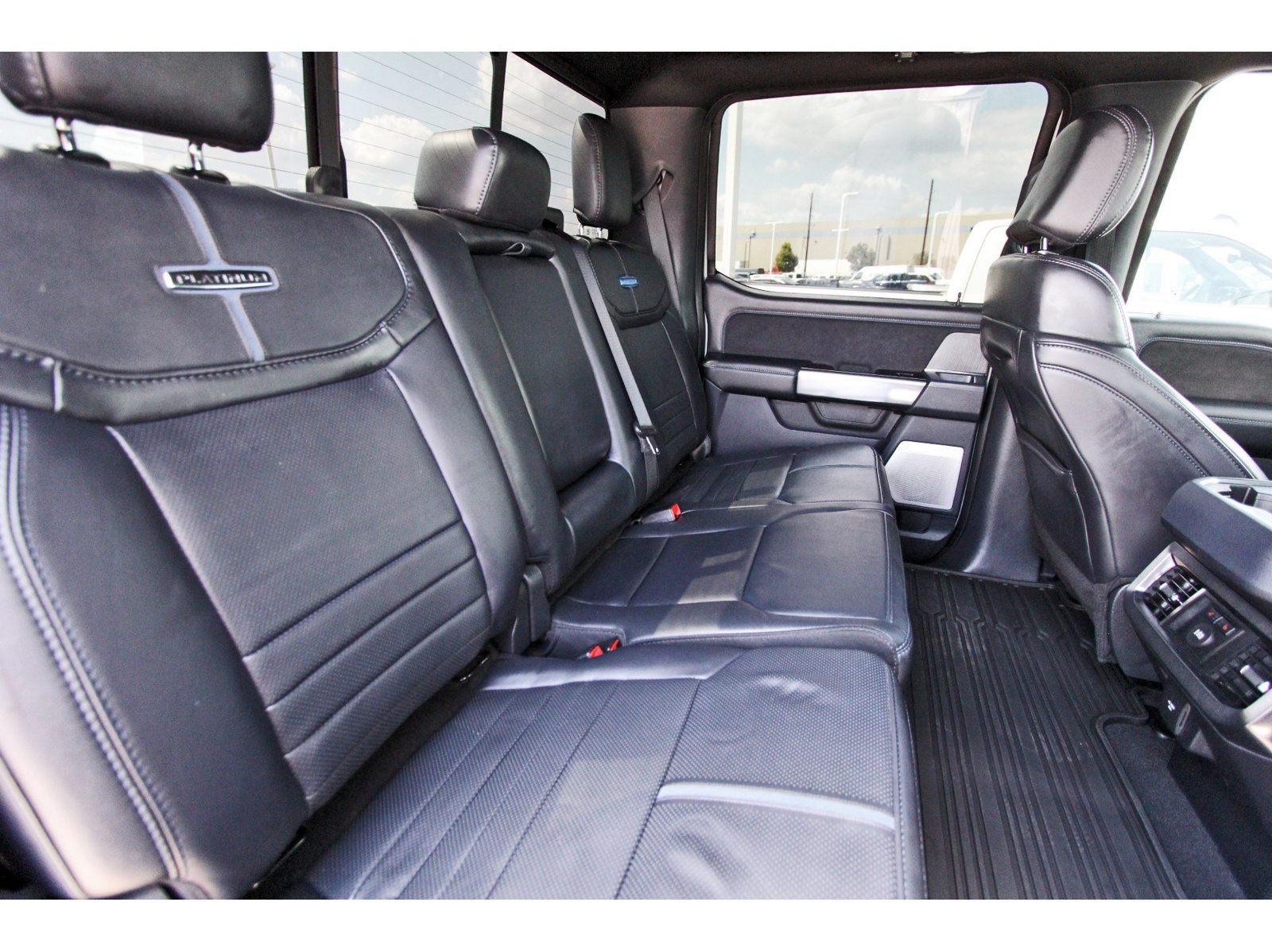 Used 2025 Ford F250 Platinum AWD/4WD image 16