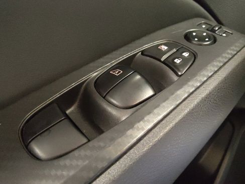 Used 2024 Nissan Altima 2.5 SV image 27