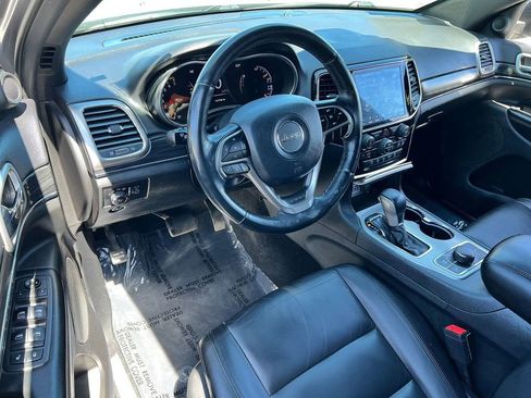 Used 2019 Jeep Grand Cherokee Limited AWD/4WD image 7