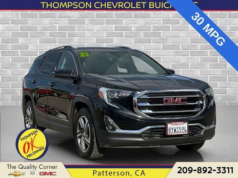 Used 2021 GMC Terrain SLT FWD image 1
