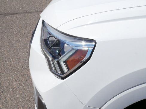 Used 2025 Audi Q3 2.0T Premium image 16