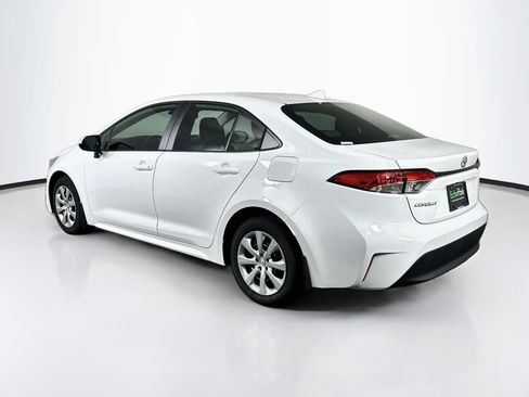 Used 2026 Toyota Corolla LE FWD image 5