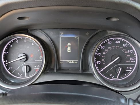 Used 2023 Toyota Camry SE FWD image 19