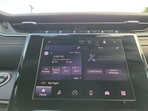 Used 2025 Jeep Grand Cherokee Laredo X AWD/4WD image 34