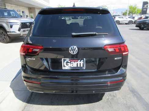 Used 2020 Volkswagen Tiguan SE R-Line AWD/4WD image 8