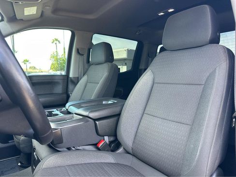 Used 2021 Chevrolet Silverado 1500 RST image 7