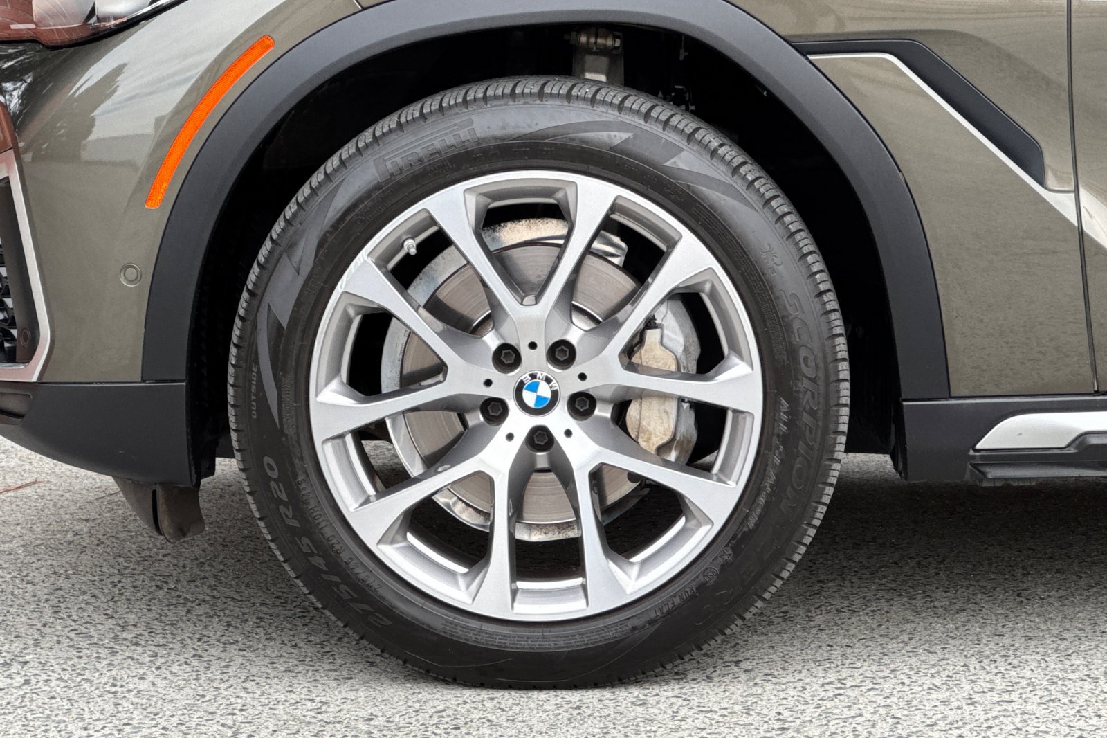 Used 2022 BMW X6 xDrive40i AWD/4WD image 37