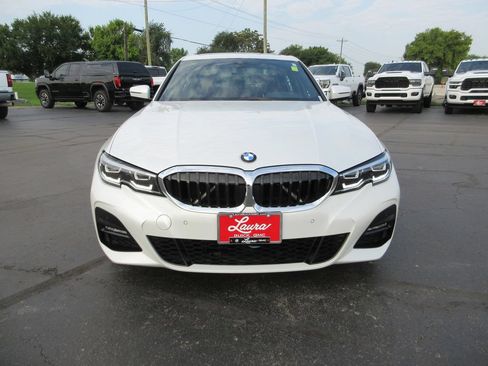 Used 2019 BMW 330i xDrive Sedan w/ M Sport Package AWD/4WD image 12