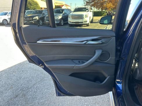 Used 2018 BMW X1 sDrive28i image 11