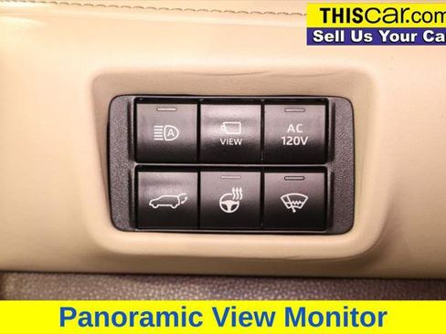 Used 2021 Toyota Highlander Platinum FWD image 26