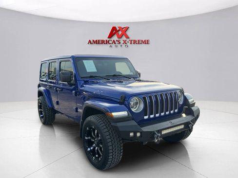 Used 2019 Jeep Wrangler Unlimited Sahara AWD/4WD image 8