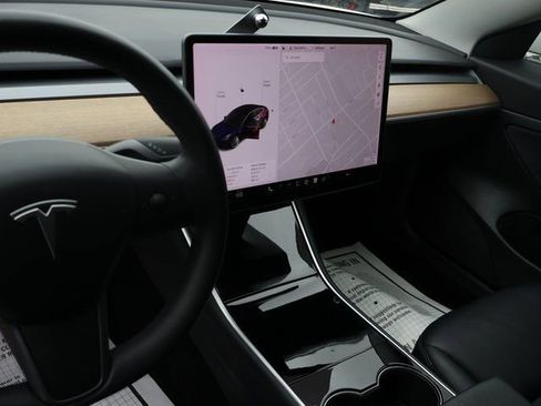Used 2020 Tesla Model 3 Standard Range Plus RWD image 25