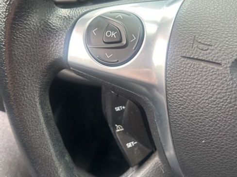 Used 2015 Ford Escape SE image 22