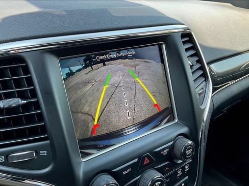 Used 2018 Jeep Grand Cherokee Trailhawk AWD/4WD image 13