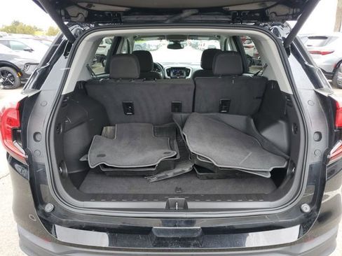 Used 2023 GMC Terrain SLE w/ Driver Convenience Package AWD/4WD image 33