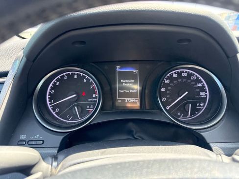 Used 2021 Toyota Camry SE FWD image 21
