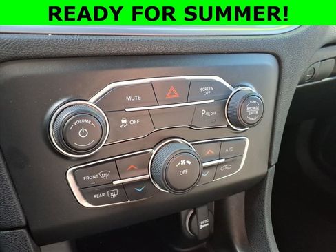 Used 2023 Dodge Charger SXT image 11