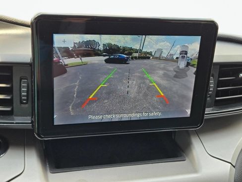 Used 2023 Ford Explorer XLT RWD image 27