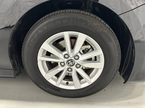 Used 2025 Toyota Camry LE image 62