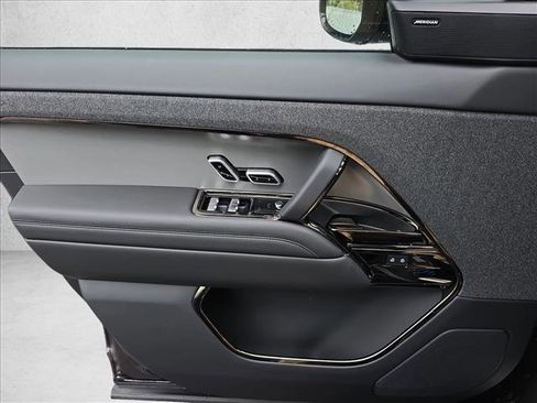 Certified 2025 Land Rover Range Rover Sport Dynamic SE image 26