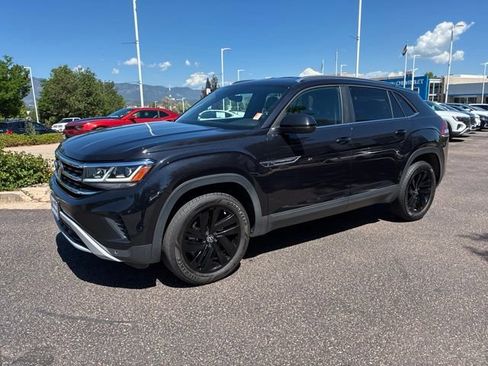 Used 2023 Volkswagen Atlas Cross Sport SE w/ Black Wheel Package AWD/4WD image 3