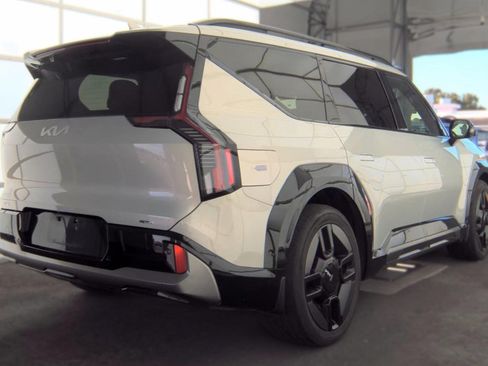 Used 2024 Kia EV9 GT-Line AWD/4WD image 5