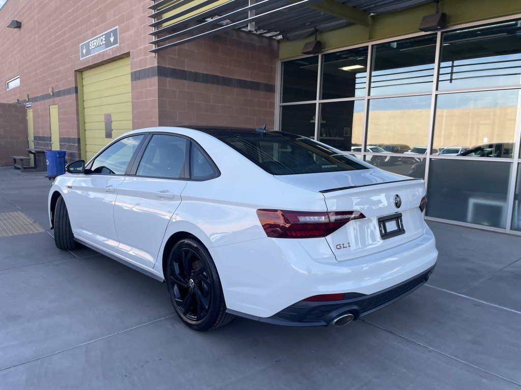 Used 2024 Volkswagen Jetta GLI Autobahn w/ GLI Black Package FWD image 4