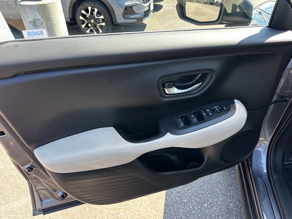 Certified 2024 Honda HR-V LX image 23