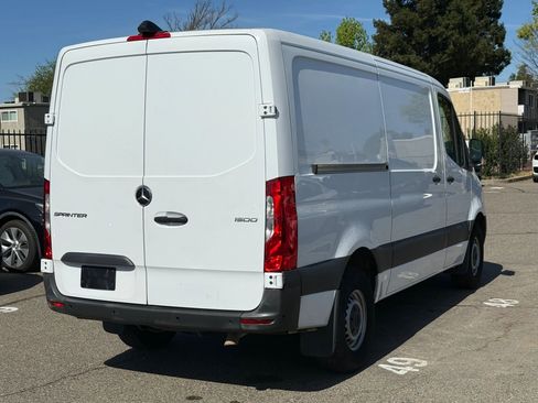 Used 2022 Mercedes-Benz Sprinter 1500 image 5