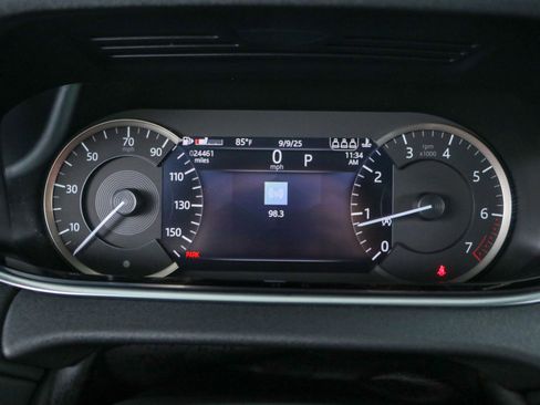 Used 2023 Land Rover Range Rover Evoque S image 15