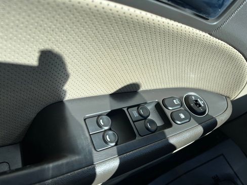 Used 2011 Hyundai Elantra SE image 21