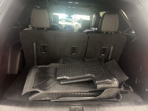 Used 2023 Chevrolet Traverse Premier w/ Redline Edition image 11