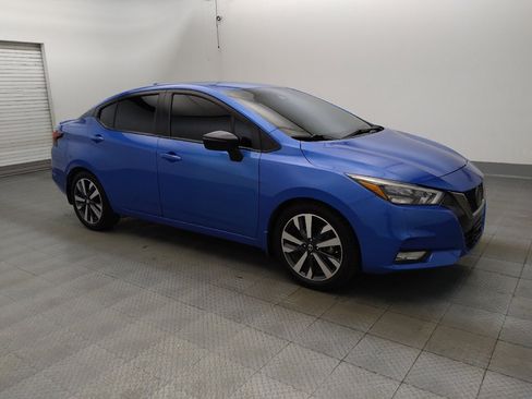 Used 2020 Nissan Versa SR FWD image 11