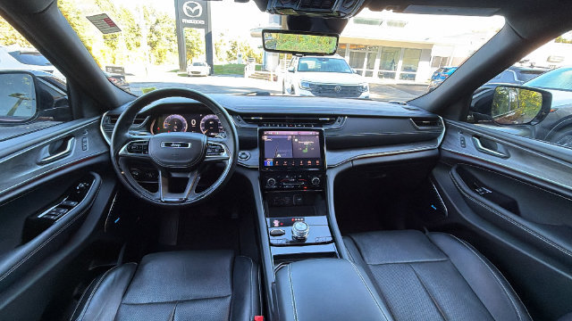 Used 2021 Jeep Grand Cherokee L Limited AWD/4WD image 35