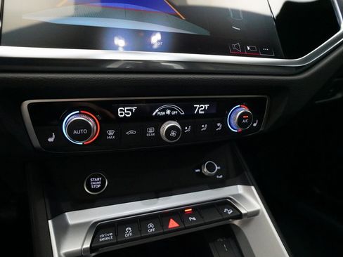 Used 2025 Audi Q3 2.0T Premium w/ Convenience Package image 28