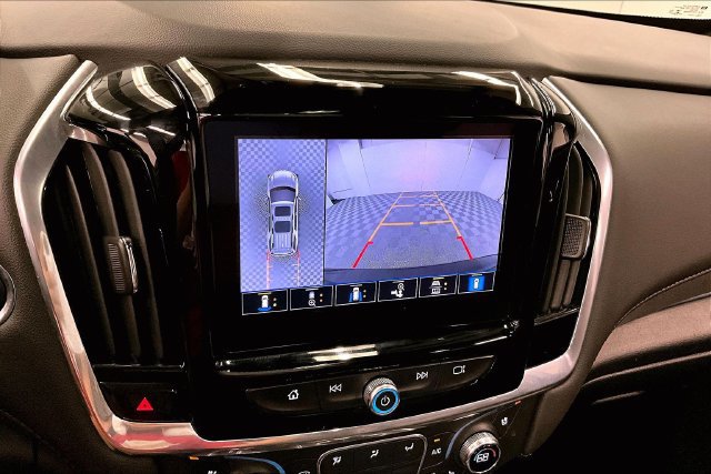 Used 2023 Chevrolet Traverse High Country FWD image 29