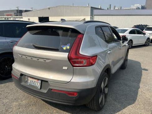 Used 2023 Volvo XC40 Recharge Ultimate AWD/4WD image 2