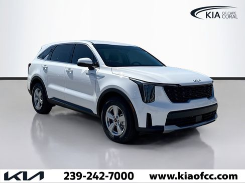 New 2026 Kia Sorento LX FWD image 1